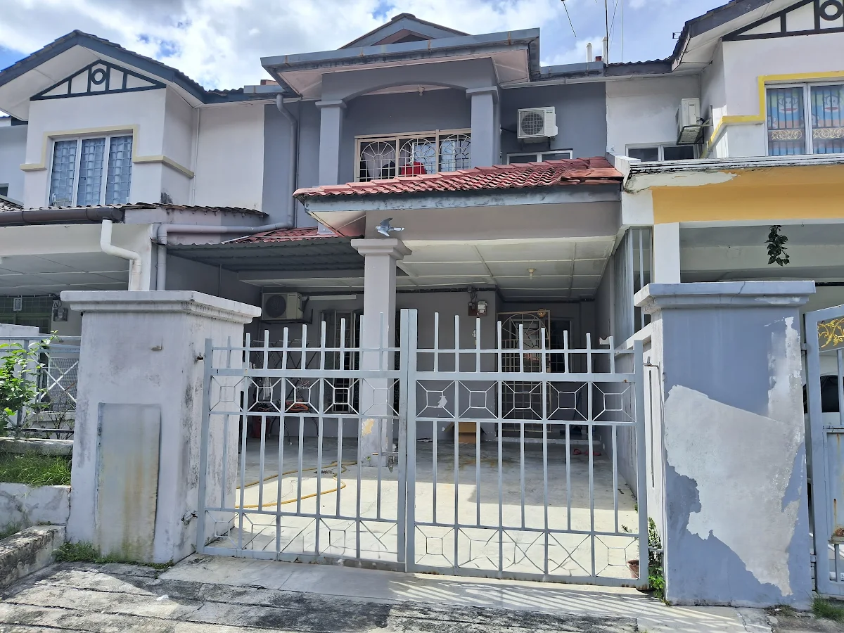 2-sty Terrace, Bandar Country Home 1/8