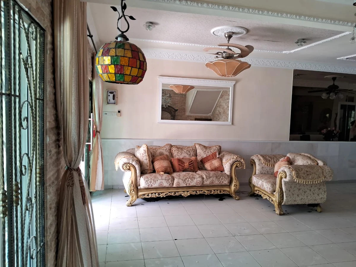 2-storey Townhouse, 6 rooms 5/9