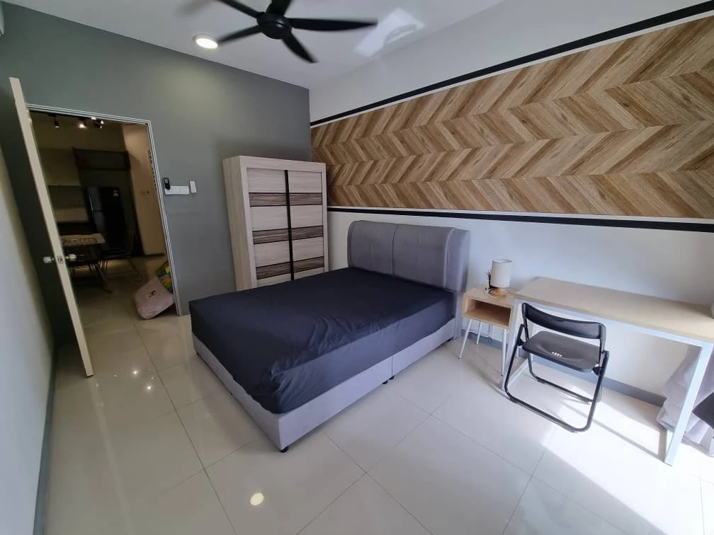 United Point Condo 5/10
