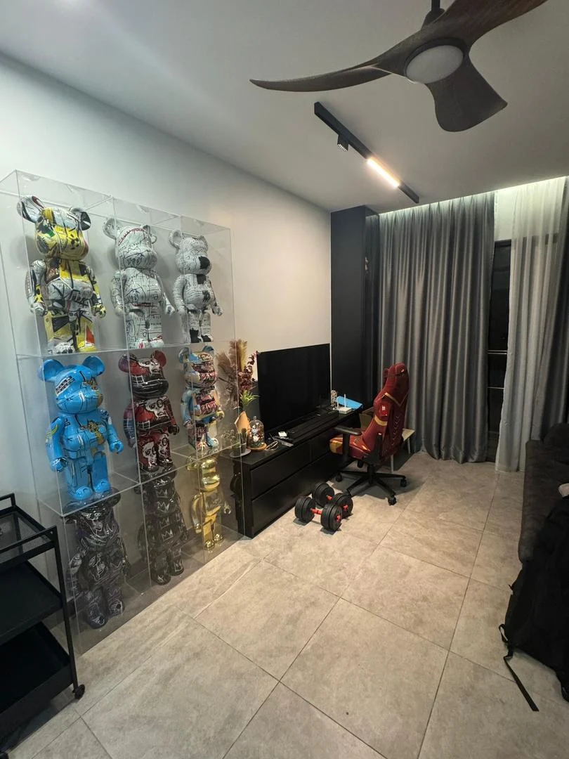 Millerz Square Condo 1/8